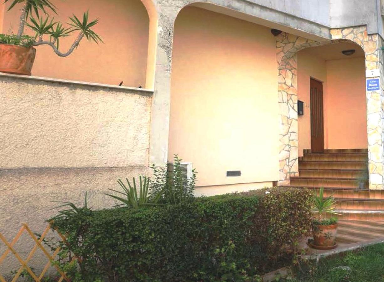 רוביני Linea Mare Apartment מראה חיצוני תמונה